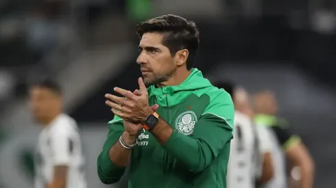 Abel Ferreira cita o Botafogo em análise sobre Internacional x Palmeiras