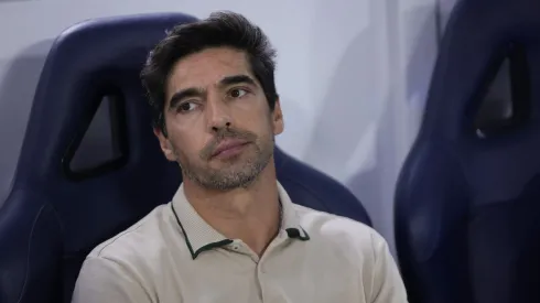 SP – BARUERI – 12/04/2025 – BRASILEIRO A 2025, PALMEIRAS X CORINTHIANS – Abel Ferreira tecnico do Palmeiras durante partida contra o Corinthians no estadio Arena Barueri pelo campeonato Brasileiro A 2025. Foto: Ettore Chiereguini/AGIF