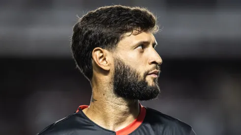 Juninho Capixaba em partida pelo Bragantino. Foto: Abner Dourado/AGIF