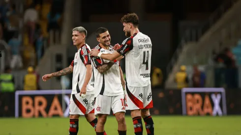 Flamengo encara a LDU pela Libertadores.