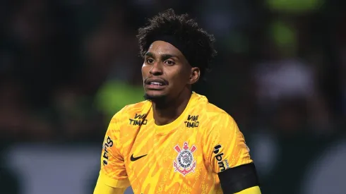 Hugo está à disposição do Corinthians novamente.