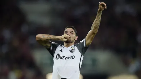 Rubens jogador do Atletico-MG comemora seu gol durante partida contra o Flamengo no estadio Maracana pelo campeonato Brasileiro A 2023.