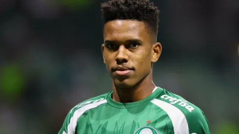 Estêvão jogador do Palmeiras durante partida contra o Botafogo no estadio Arena Allianz Parque pelo campeonato Brasileiro A 2024.
