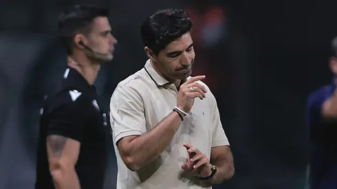 Abel Ferreira técnico do Palmeiras durante partida contra o Bahia no estádio Arena Allianz Parque pelo campeonato Brasileiro A 2025. Foto: Ettore Chiereguini/AGIF