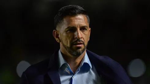 Emiliano Díaz mandou a real no Corinthians.