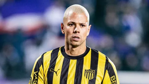 Léo Coelho, zagueiro do Peñarol. Foto: Divulgação/Peñarol.