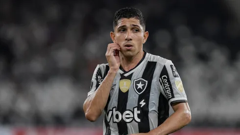 RJ – RIO DE JANEIRO – 08/04/2025 – COPA LIBERTADORES 2025, BOTAFOGO X CARABOBO – Savarino jogador do Botafogo durante partida contra o Carabobo no estadio Engenhao pelo campeonato Copa Libertadores 2025. Foto: Thiago Ribeiro/AGIF