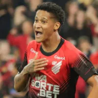 Tevis atrai interesse de gigantes da Europa e Athletico-PR inicia movimentações para comprar o jogador