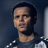 “Extremamente talentoso”; Diniz reencontra Riquelme no Vasco e pode mudar o futuro do lateral