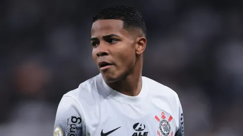 Wesley durnte partida entre Corinthians x Grêmio no Brasileirão 2024.