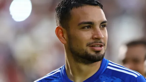 Fabrizio Peralta durante confronto entre Bragantino e Cruzeiro no Brasileirão de 2024.