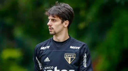 Rodrigo Caio durante treinamento do São Paulo em 2018.