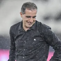 Renato Paiva abre o jogo sobre a chegada de reforços no Botafogo: “Se vierem melhores jogadores…”