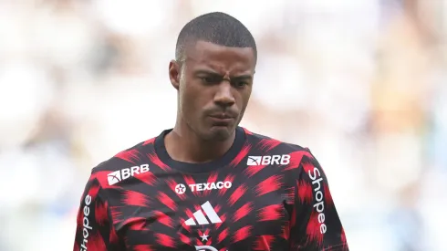 De La Cruz está lesionado no Flamengo.