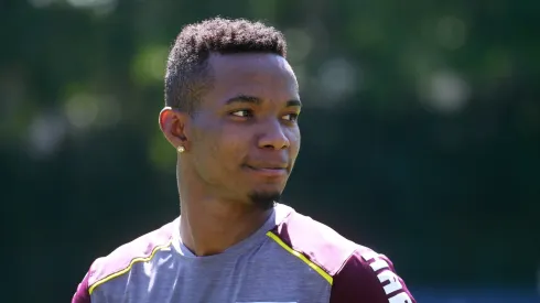 São Paulo pode perder Thiago Mendes para outro time brasileiro.