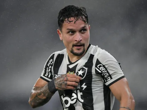 Artur fala sobre peso de substituir Luiz Henrique no Botafogo
