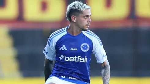 Fagner durante confronto contra o Sport no Brasileirão 2025.