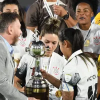 Corinthians faz pagamento de premiação ao time feminino por conquista da Libertadores 2024