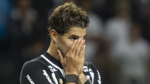 Pedro Raul se lamentando em jogo pelo Ceará. Foto: Anderson Romao/AGIF