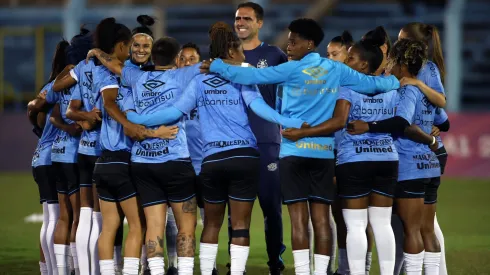 Veja todas as informações do duelo entre cariocas e gaúchas pelo Brasileirão Feminino (Reprodução/Staff Images/CBF)