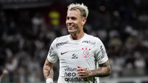 Róger Guedes em partida pelo Corinthians. Foto: Fernando Moreno/AGIF