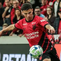 Odair Hellmann manda a real sobre lesão de Lucas Esquivel no Athlético-PR: “pediu para sair”