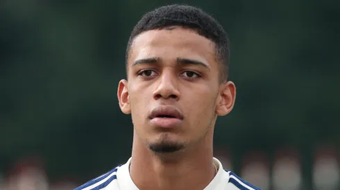 Brenner durante treino do Sao Paulo no CT Barra Funda.