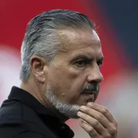 José Boto é avisado e Botafogo entra em disputa com o Flamengo para fechar com Noah Okafor, do Milan