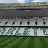 Torcida do Corinthians fica furiosa com mosaico verde na Neo Química Arena em Brasil x Paraguai