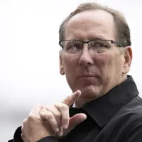 John Textor é avisado que o Athlético-PR prepara oferta ao Botafogo por Elias Manoel