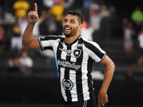 Diego Souza ignora Pedro, do Flamengo, e enaltece Igor Jesus, do Botafogo