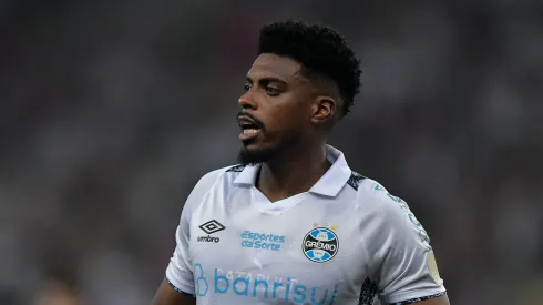 Jemerson na partida entre Grêmio e Fluminense, pela Libertadores 2024. Foto: Thiago Ribeiro/AGIF