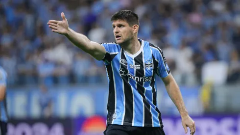 Diração do Grêmio pretende renovar contrato de Kannemann, que expira em dezembro. Foto: Maxi Franzoi/AGIF