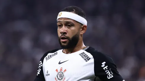 Corinthians possui dívida com Memphis Depay.