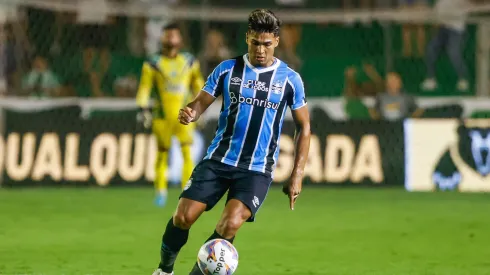 Arezo jogador do Gremio durante partida contra o Juventude no estadio Alfredo Jaconi pelo campeonato Gaucho 2025.