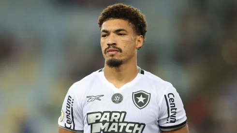RIO DE JANEIRO, BRAZIL – SEPTEMBER 21: Adryelson of Botafogo stands before a Brasileirao 2024 match between Fluminense and Botafogo at Maracana Stadium on September 21, 2024 in Rio de Janeiro, Brazil. (Photo by Lucas Figueiredo/Getty Images)