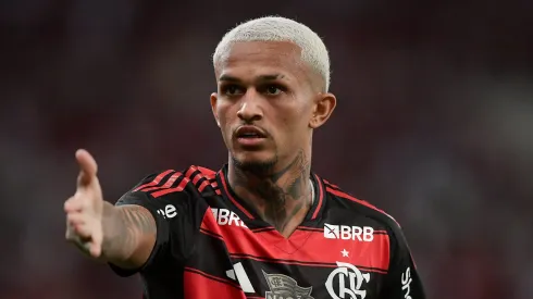 Wesley, do Flamengo, recebeu sondagem do Barcelona.