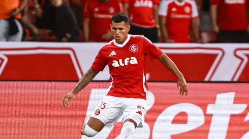 Braian Aguirre é titular no Internacional.