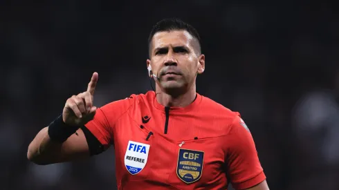 Bruno Arleu de Araújo marcou pênalti após o auxílio do VAR.