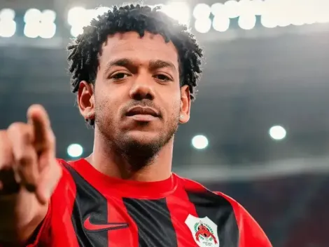 Vitória acerta contratação de ex-jogador do Corinthians, Romarinho