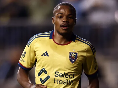 Fluminense monitora Carlos Andrés Gómez para vaga de Jhon Arias