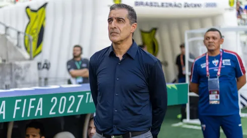 Renato Paiva tecnico do Fortaleza durante partida contra o Bahia no estadio Arena Castelao pelo campeonato Brasileiro A 2025. Foto: Baggio Rodrigues/AGIF