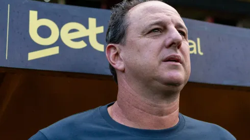 PE – RECIFE – 02/08/2025 – BRASILEIRO A 2025, SPORT X BAHIA – Rogerio Ceni tecnico do Bahia durante partida contra o Sport no estadio Ilha do Retiro pelo campeonato Brasileiro A 2025. Foto: Rafael Vieira/AGIF