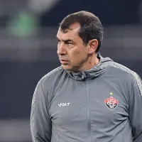 Vitória derrota o Bragantino ao manter defesa sólida de Fábio Carille, mas com postura mais ofensiva