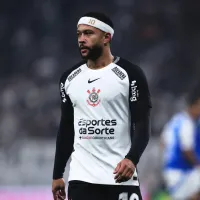 Dorival Júnior ‘rebate’ críticas sobre fase irregular de Memphis Depay no Corinthians: “Já está resolvido”
