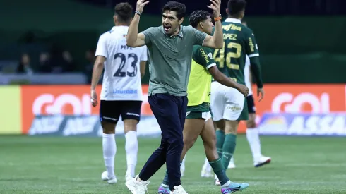 Abel Ferreira em Palmeiras x Grêmio 2024. Marcello Zambrana/AGIF