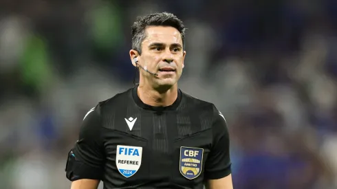 Flávio Rodrigues de Souza não tem a simpatia dos torcedores do Internacional. Foto: Gilson Lobo/AGIF