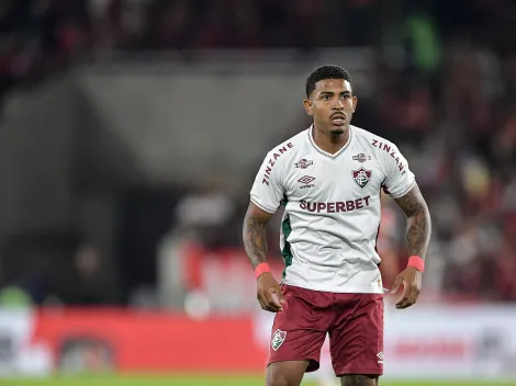Fluminense define futuro de John Kennedy e busca mais um centroavante