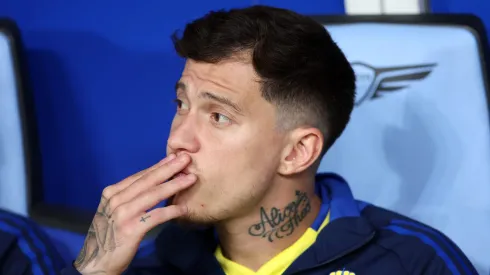 RIYADH, SAUDI ARABIA – APRIL 04: Otavio of Al Nassr looks on from the dug out prior to the Saudi Pro League match between Al Hilal v Al Nassr in the Kingdom Arena on April 04, 2025 in Riyadh, Saudi Arabia. (Photo by Yasser Bakhsh/Getty Images)