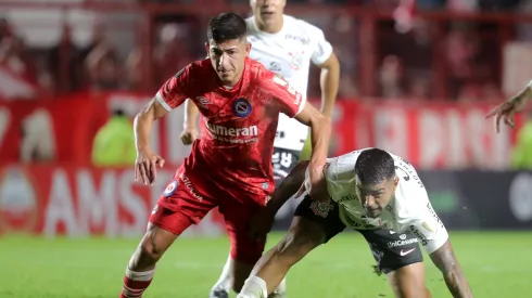 Alan Rodríguez, reforço do Internacional. (Foto: Marcos Brindicci/Getty Images)